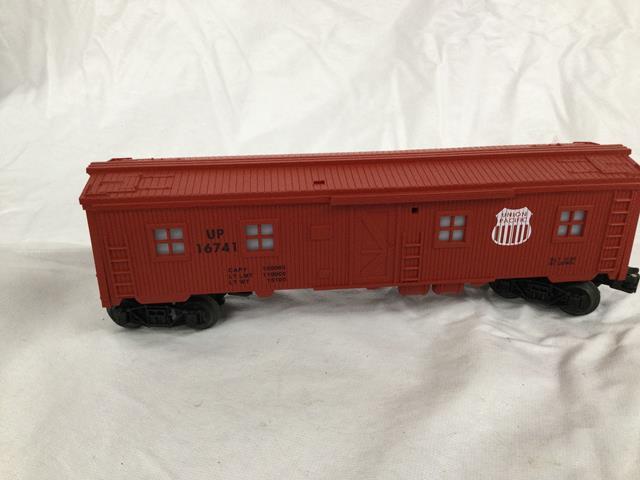 lionel #16741 UP illuminated bunk car