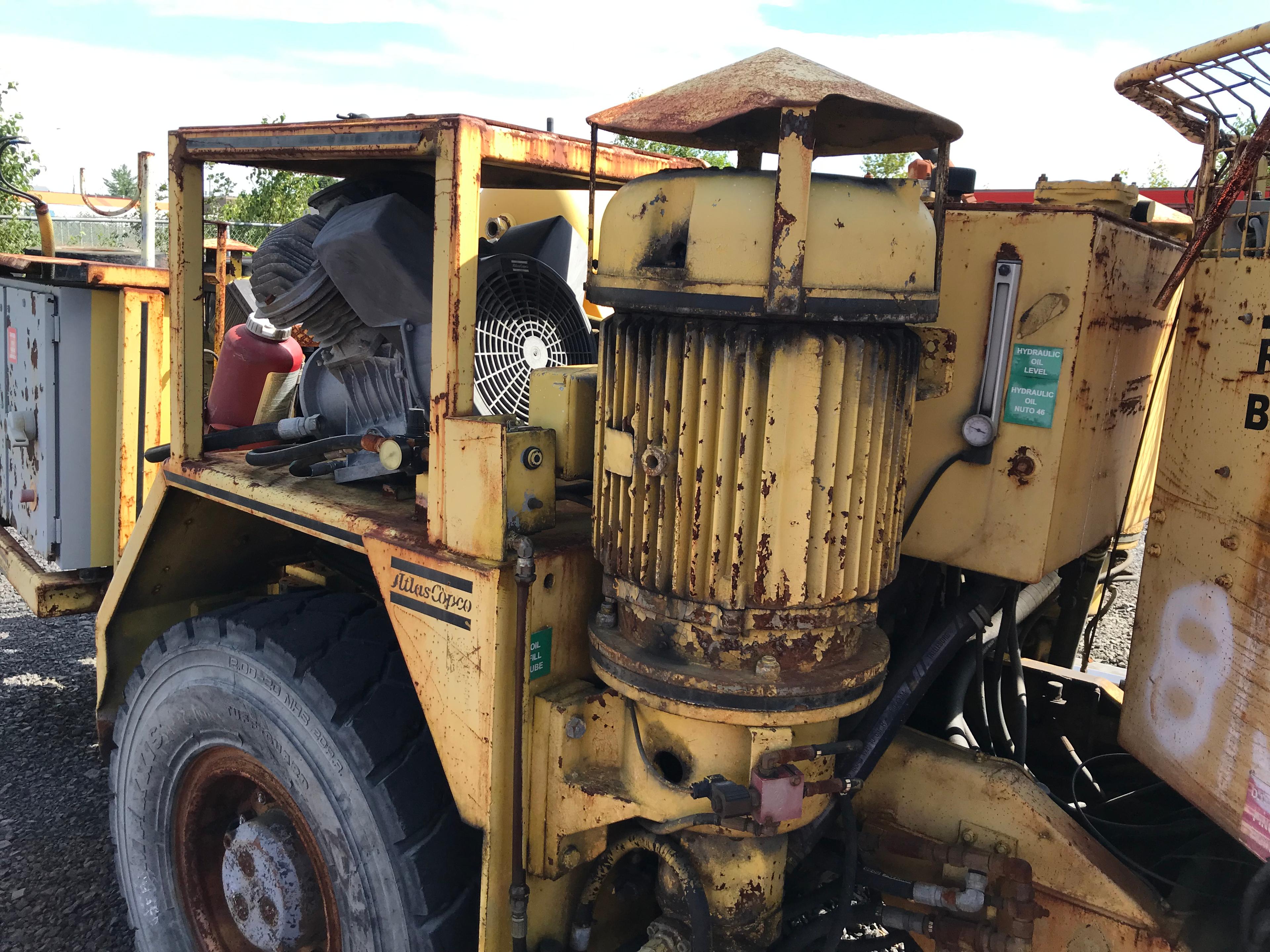 Atlas Copco 322 Rocket Boomer