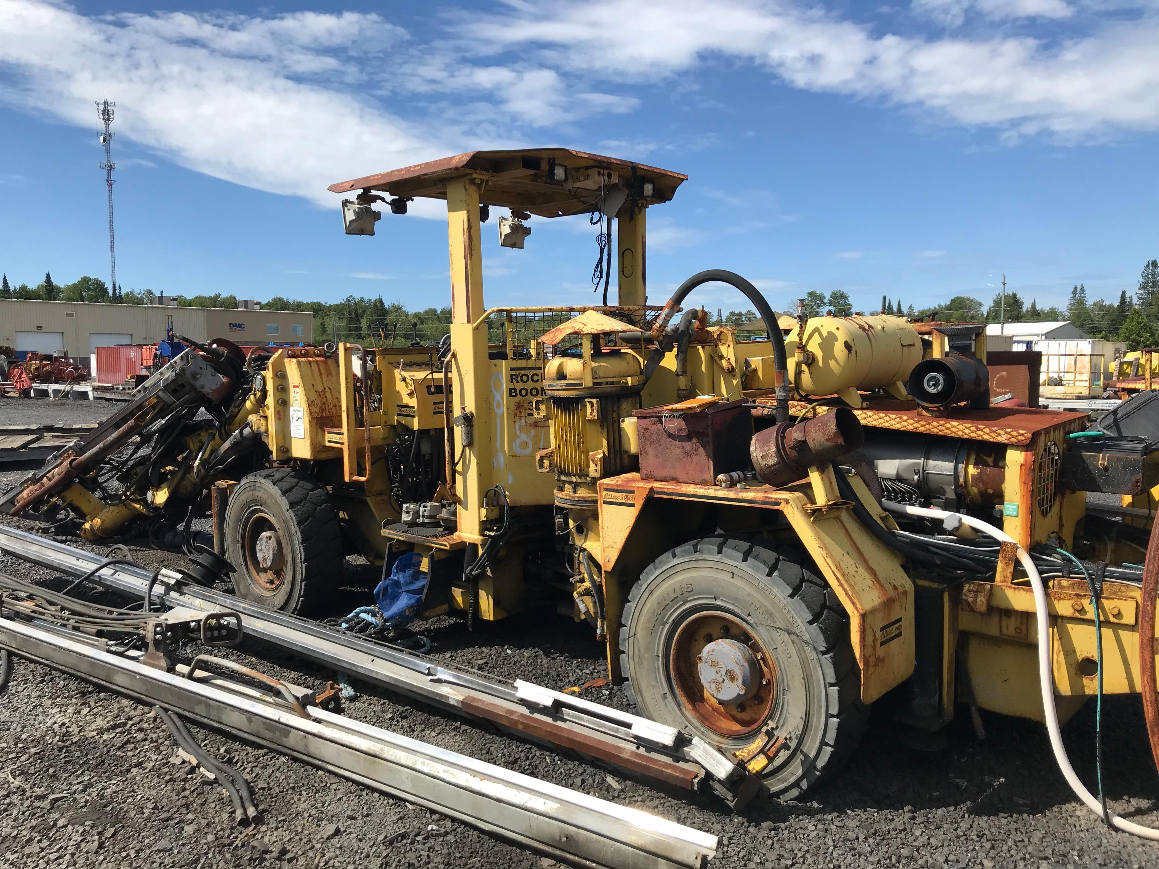 Atlas Copco 322 Rocket Boomer