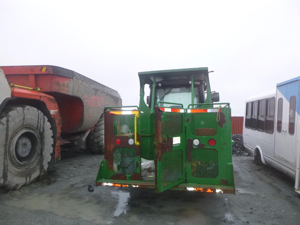 Tractor John Deere 61110M Cab