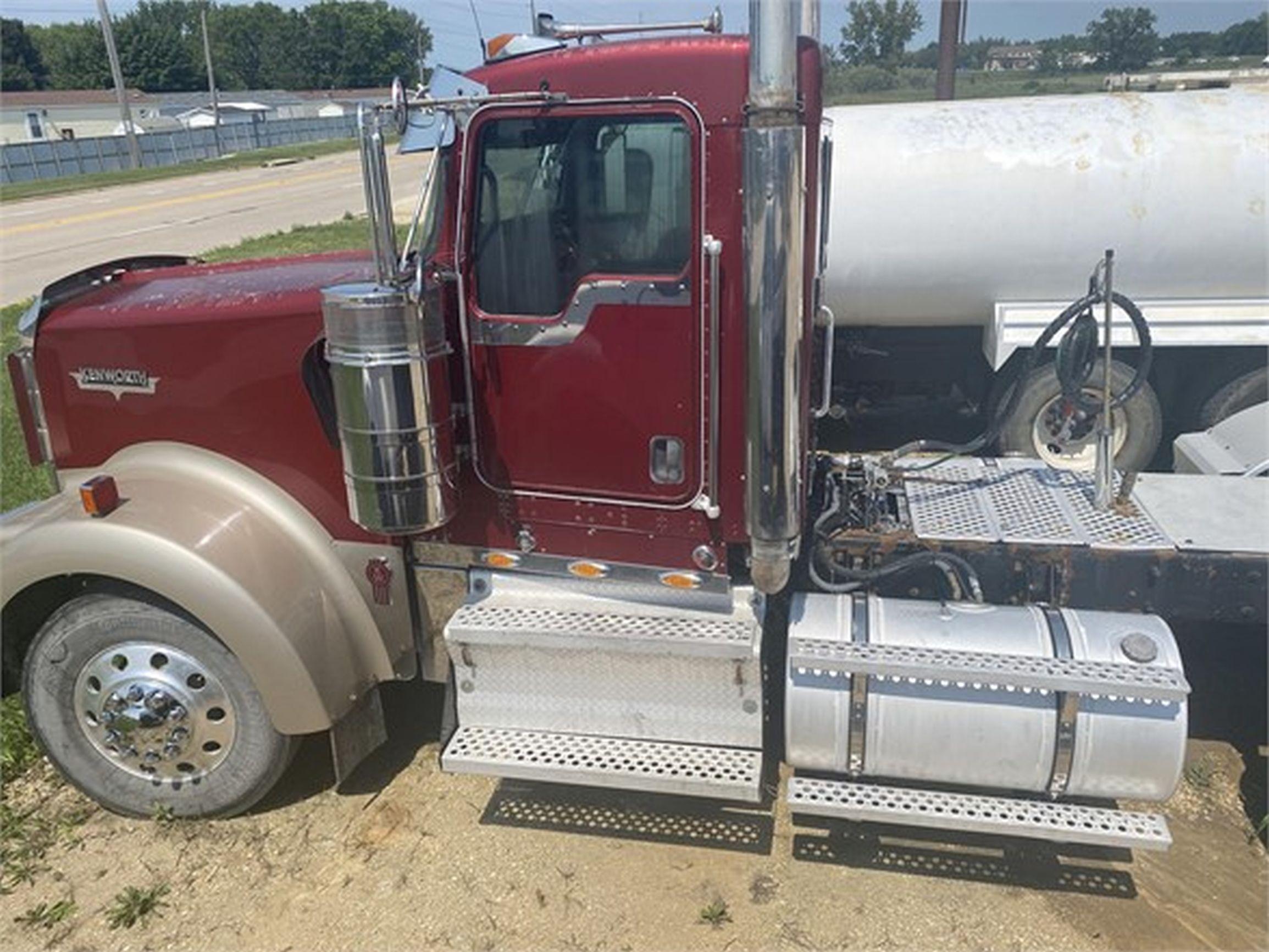 2007 KENWORTH W900