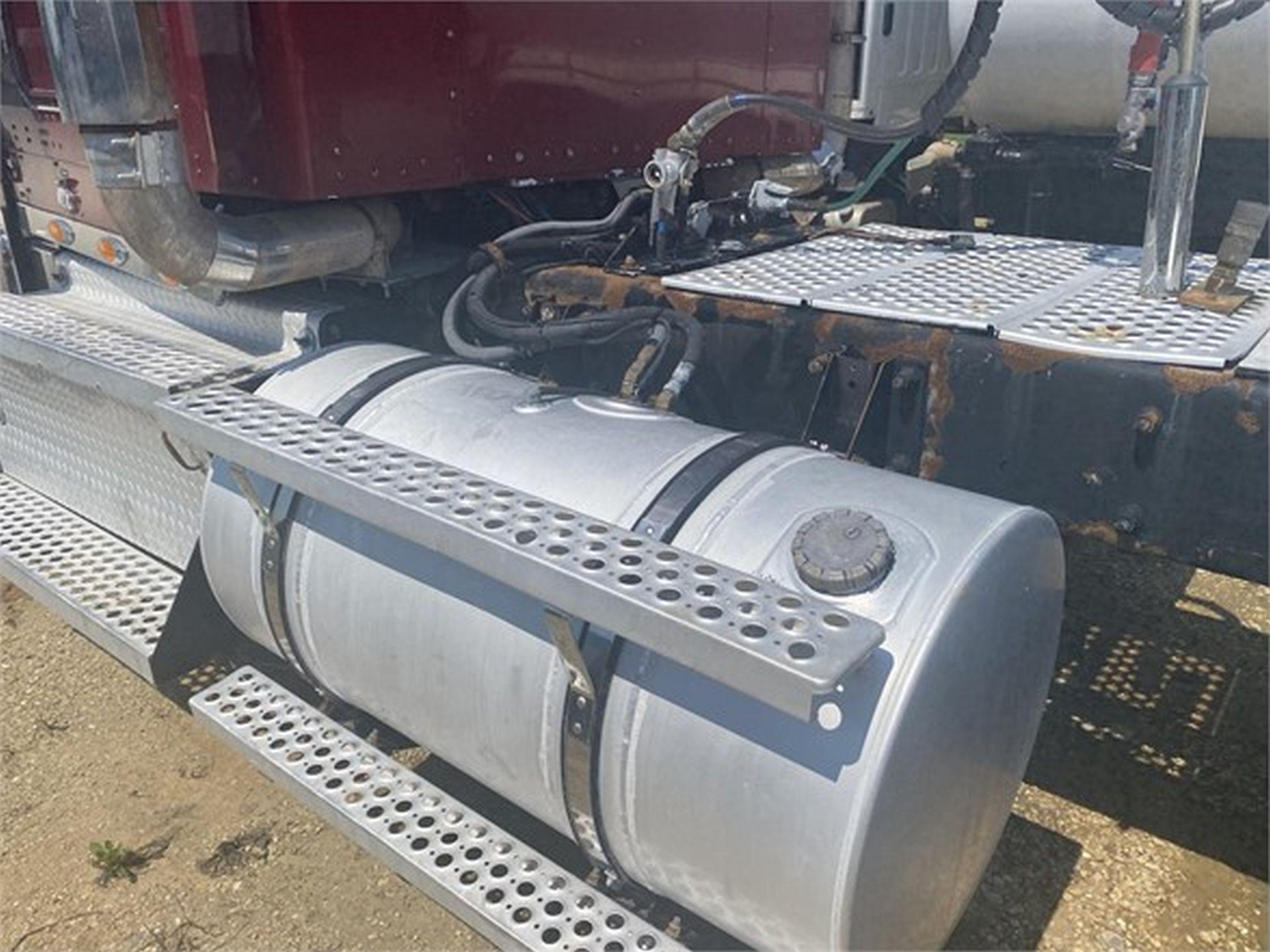 2007 KENWORTH W900