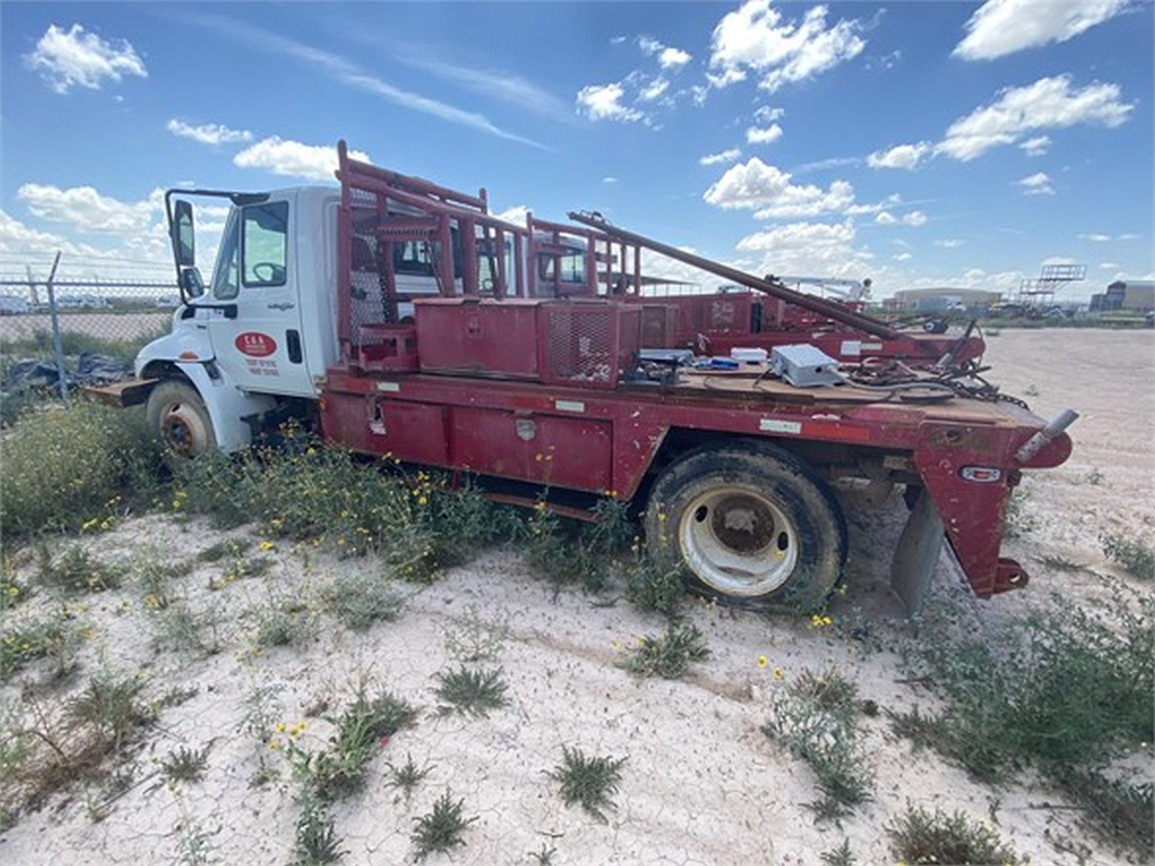 2011 INTERNATIONAL DURASTAR 4300