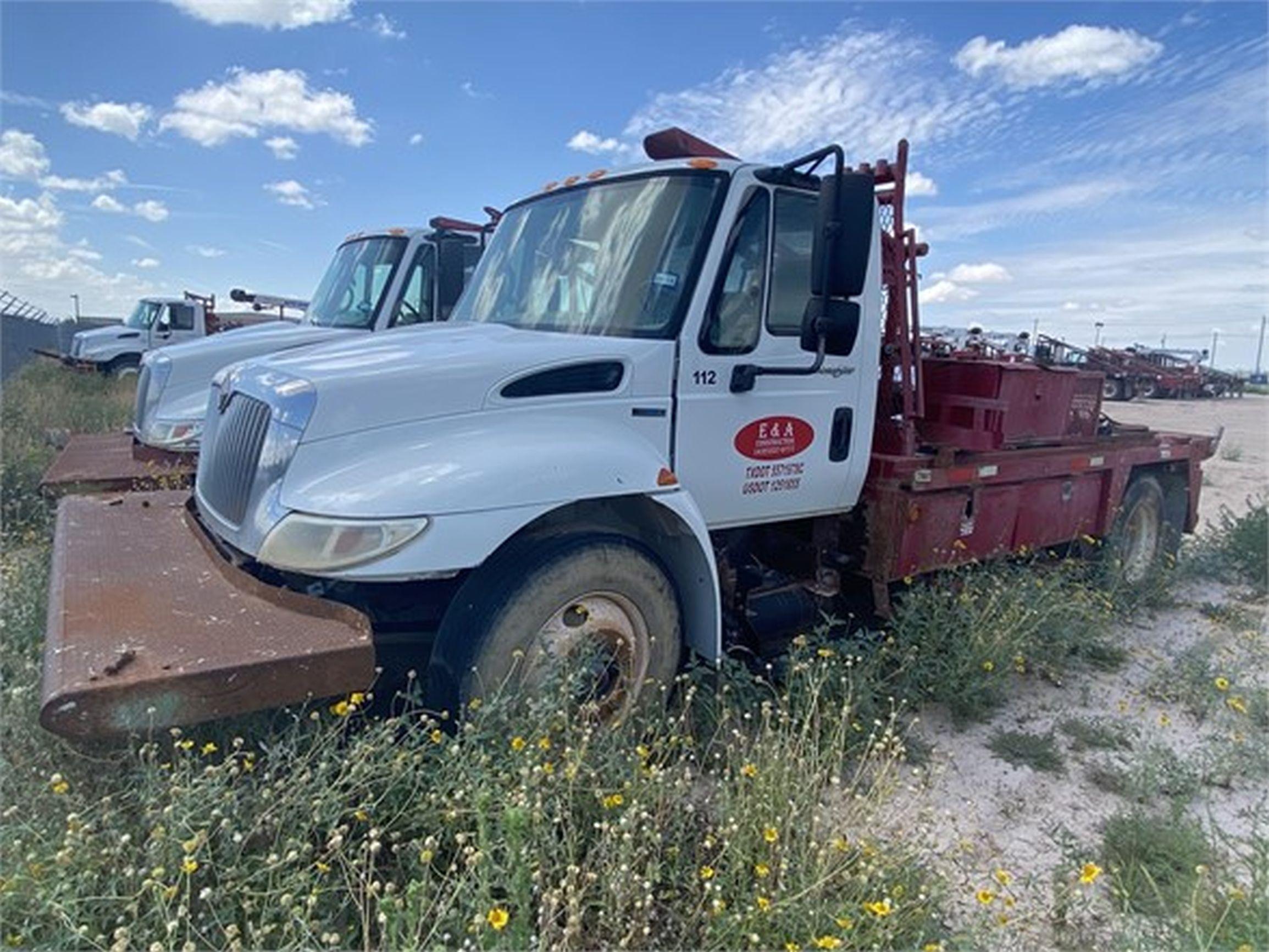 2011 INTERNATIONAL DURASTAR 4300