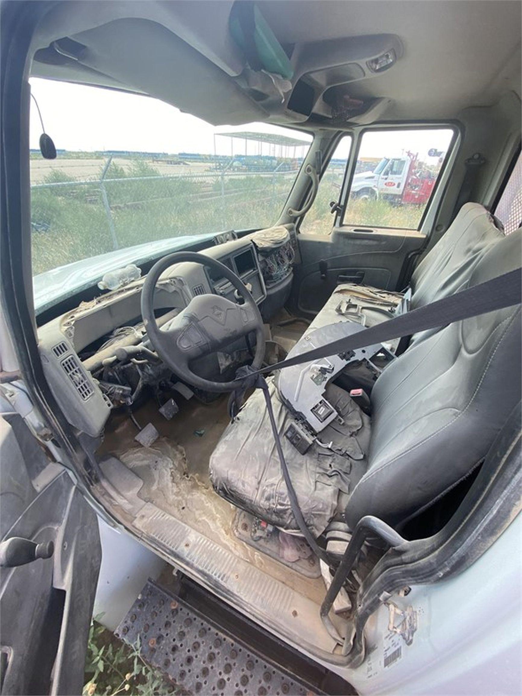 2008 INTERNATIONAL DURASTAR 4300