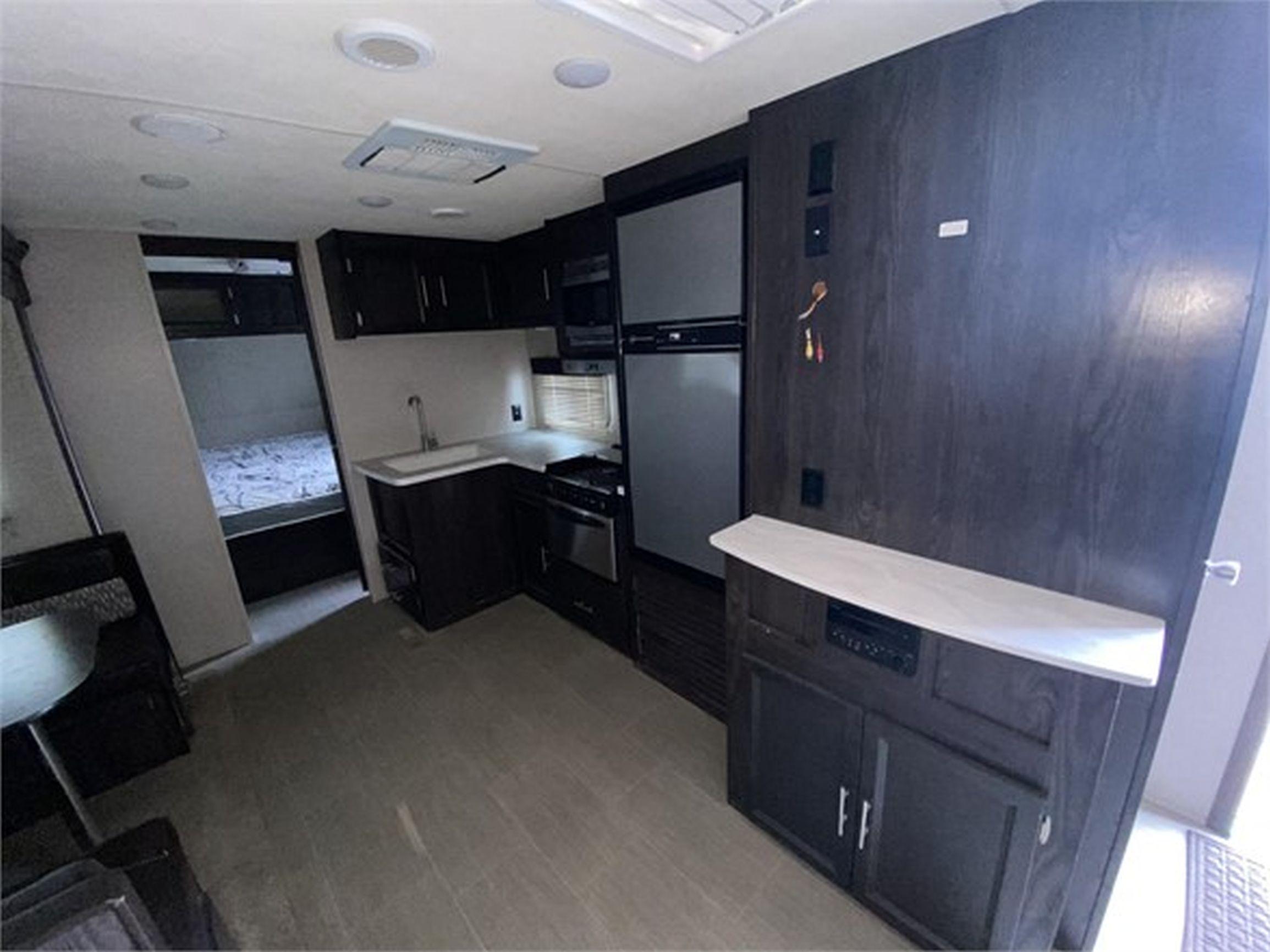 2018 DUTCHMEN KODIAK ULTRA LITE 285BHSL