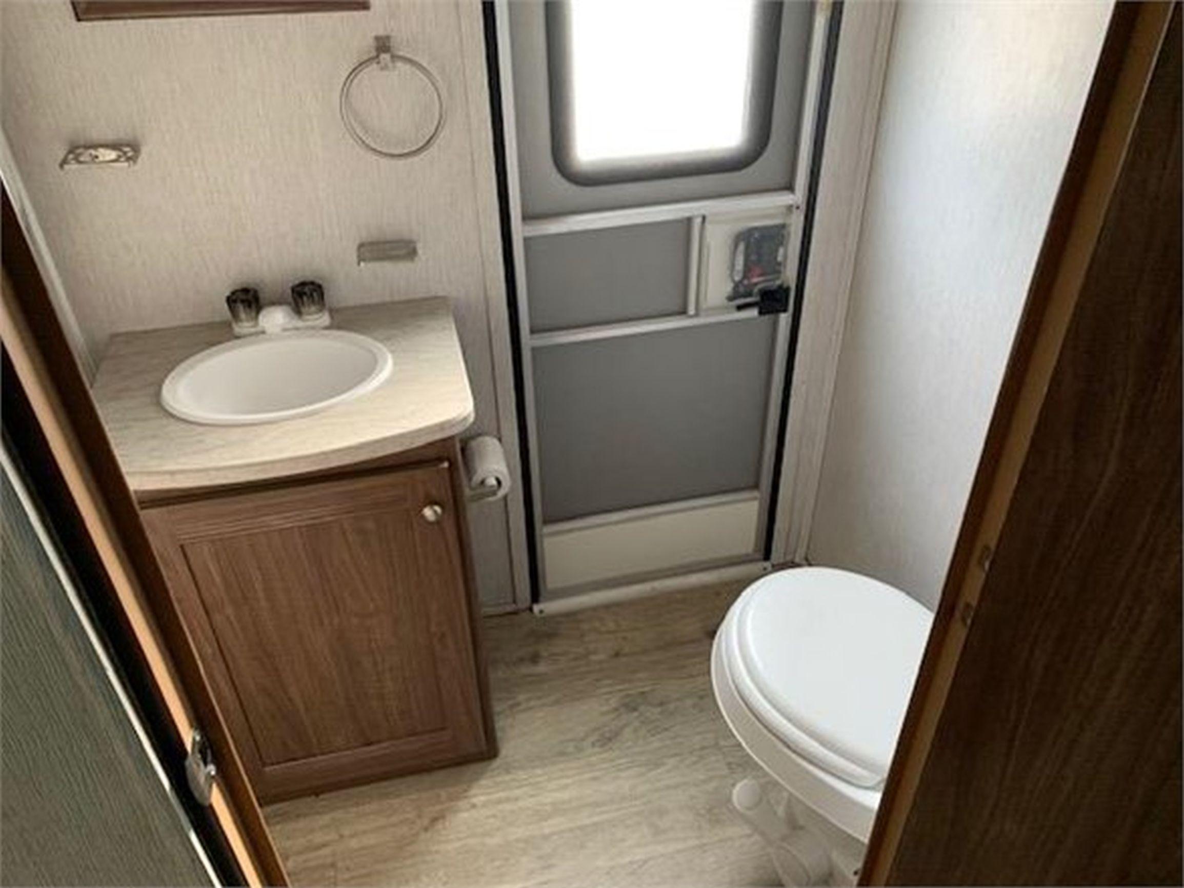 2019 HEARTLAND PROWLER LYNX 32LX