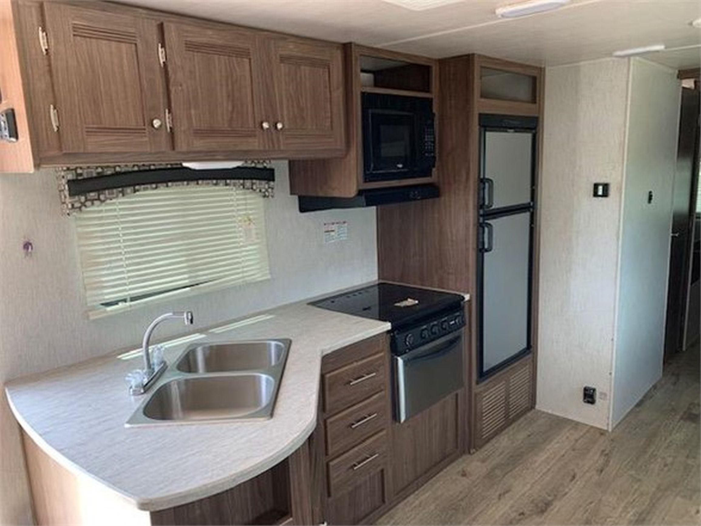 2019 HEARTLAND PROWLER LYNX 32LX