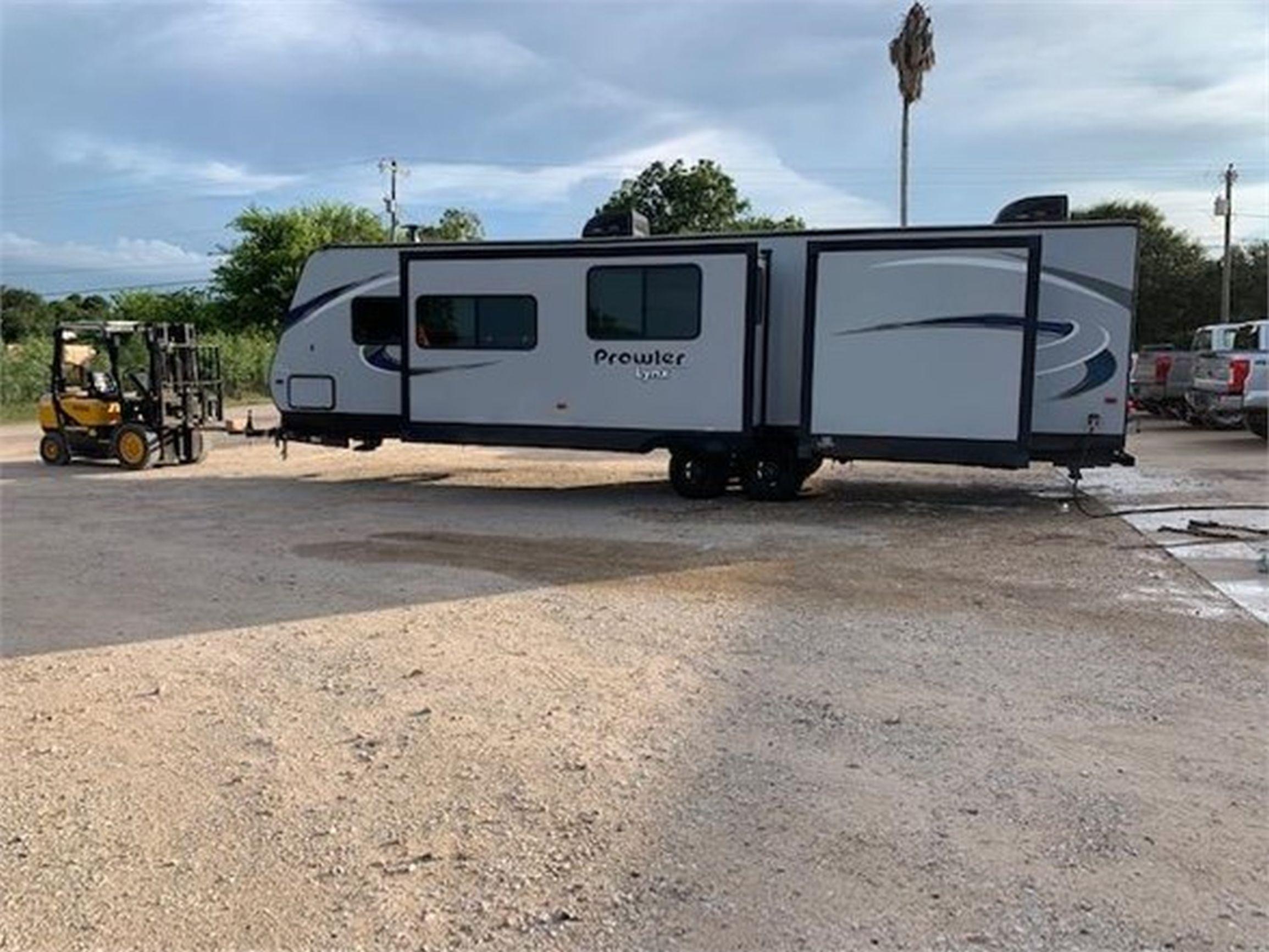 2019 HEARTLAND PROWLER 32LX