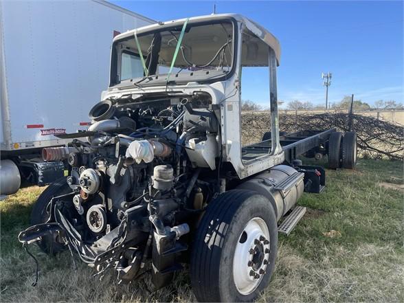 2013 KENWORTH T300