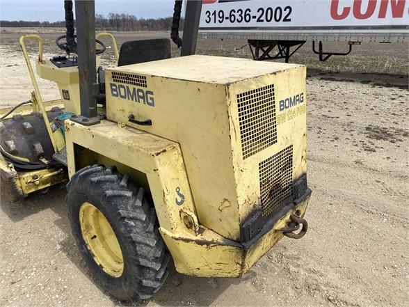 2000 Bomag BW124PDB