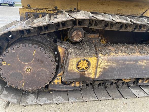 2007 Deere 750J