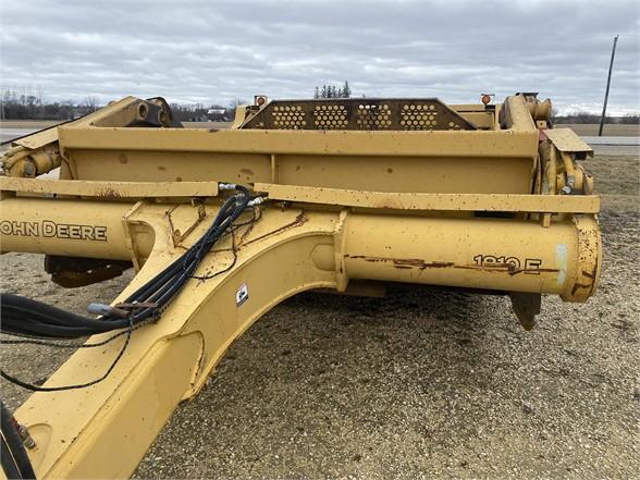 2002 DEERE 1810E 132