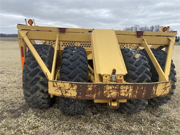 2002 DEERE 1810E 132