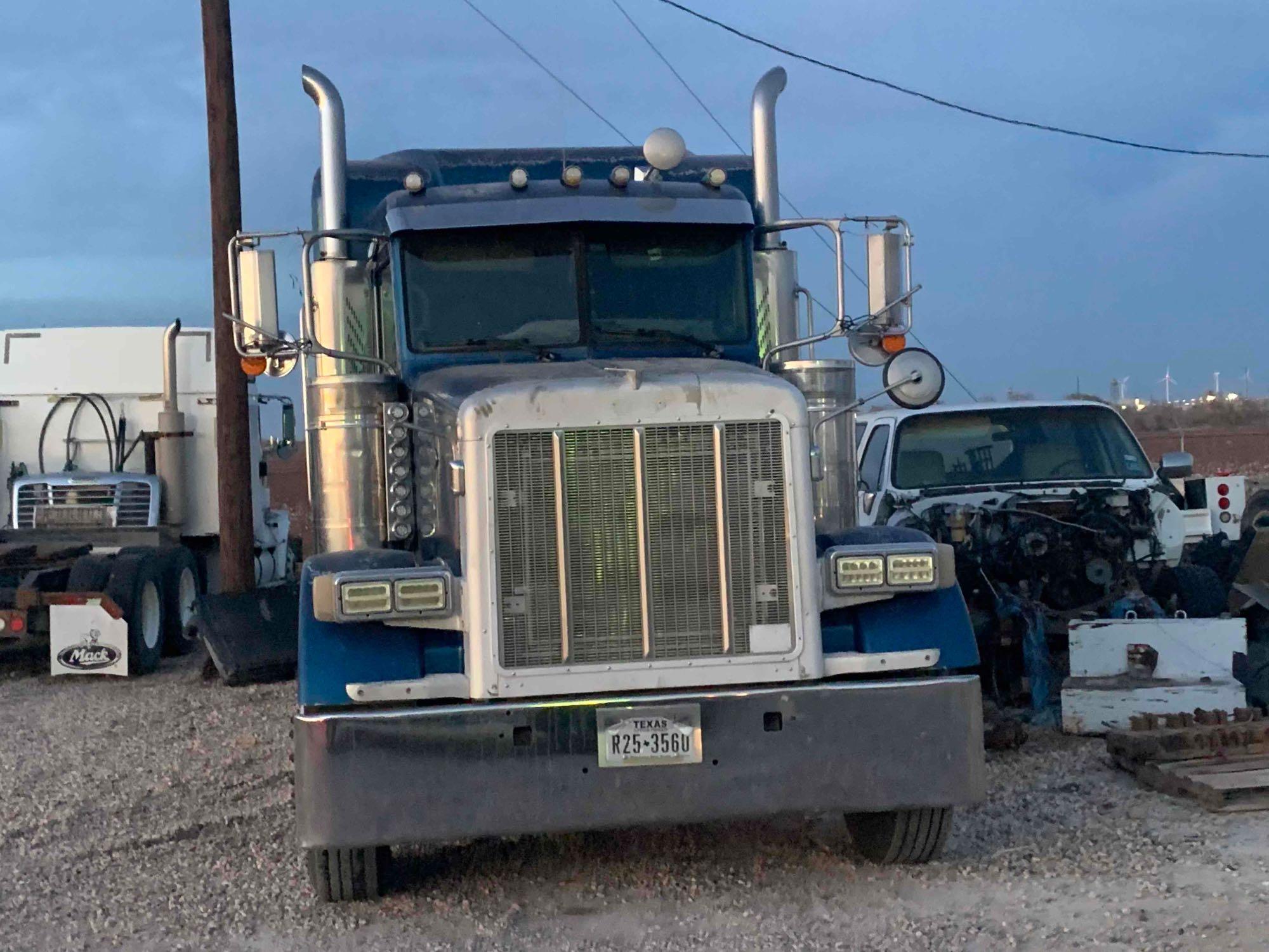 2006 Peterbilt 378 Sleeper