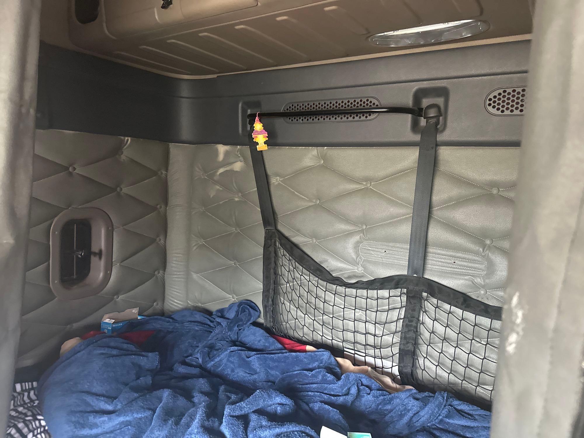 2011 Freightliner Cascadia