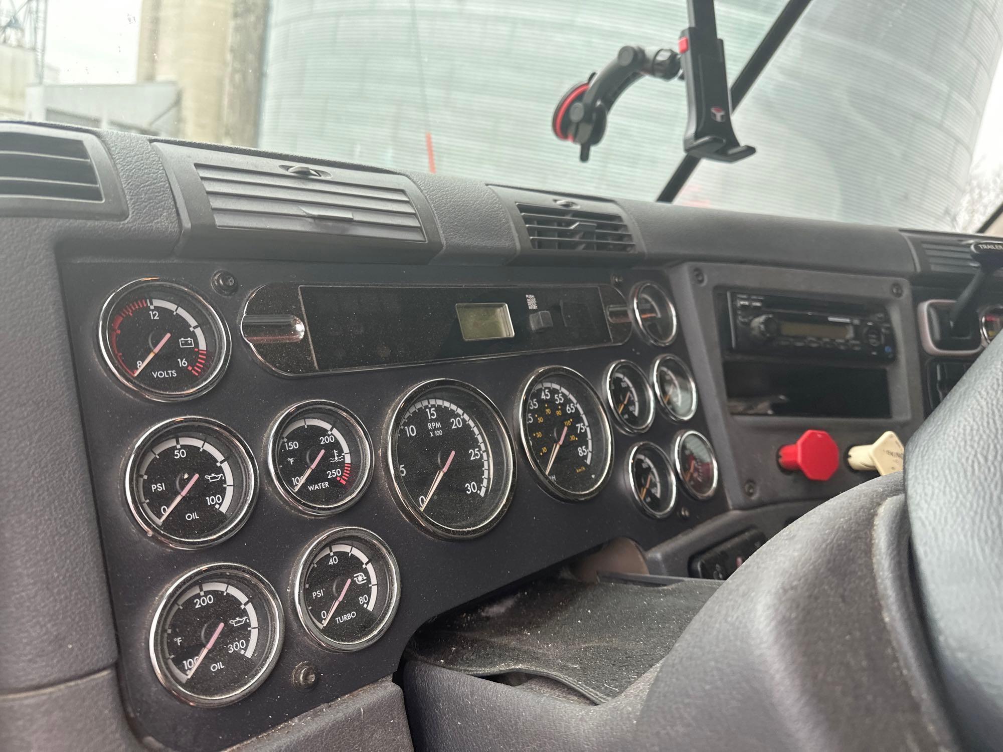 2011 Freightliner Cascadia