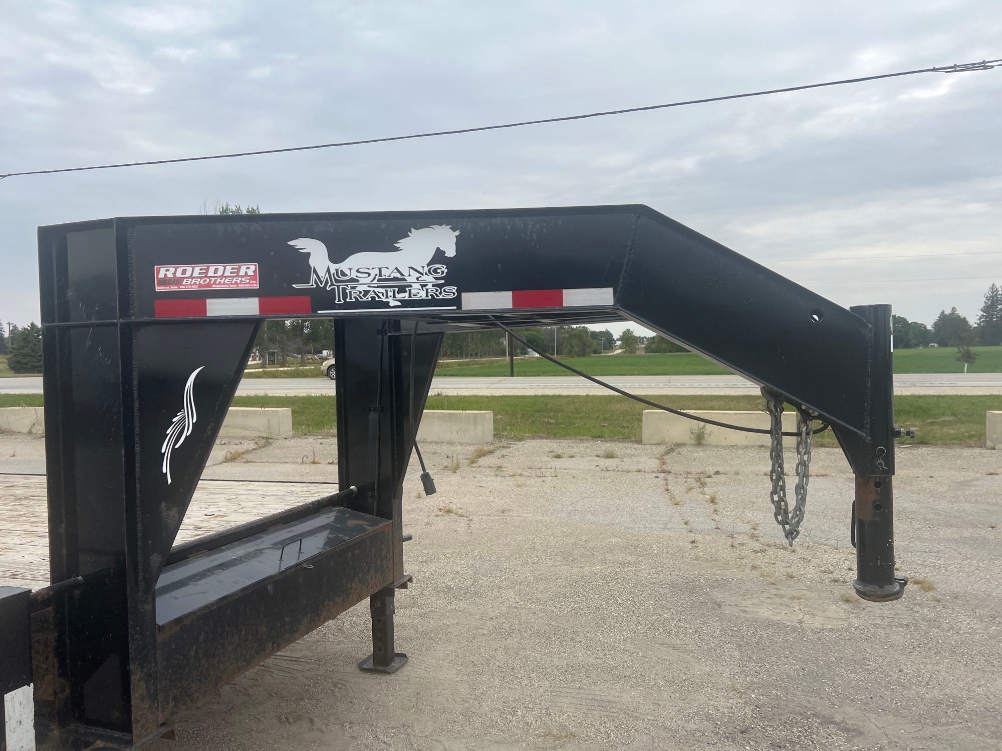 2017 Trailerman 8ft x 20ft Gooseneck Trailer