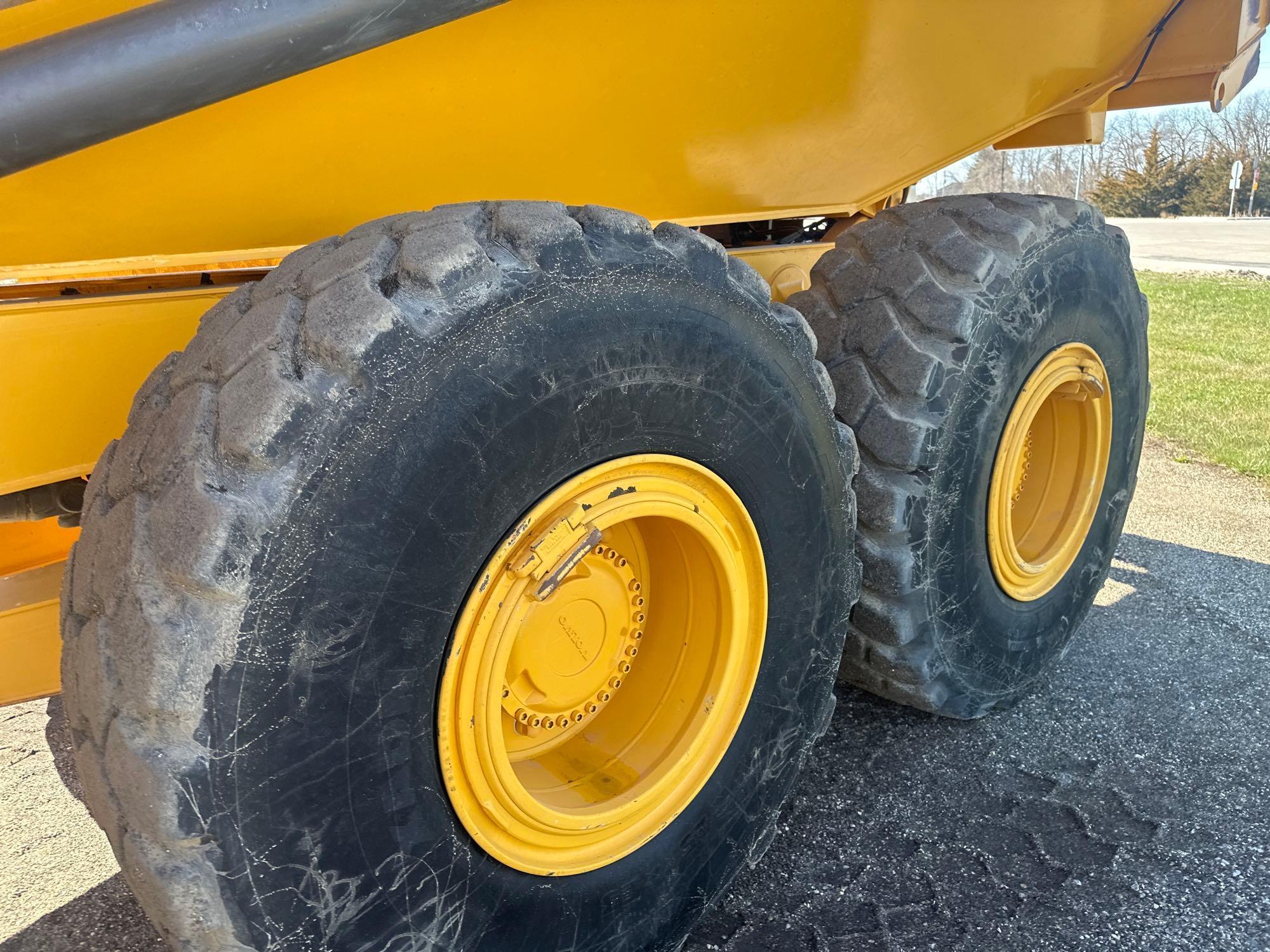 2015 Volvo A25G Haul Truck