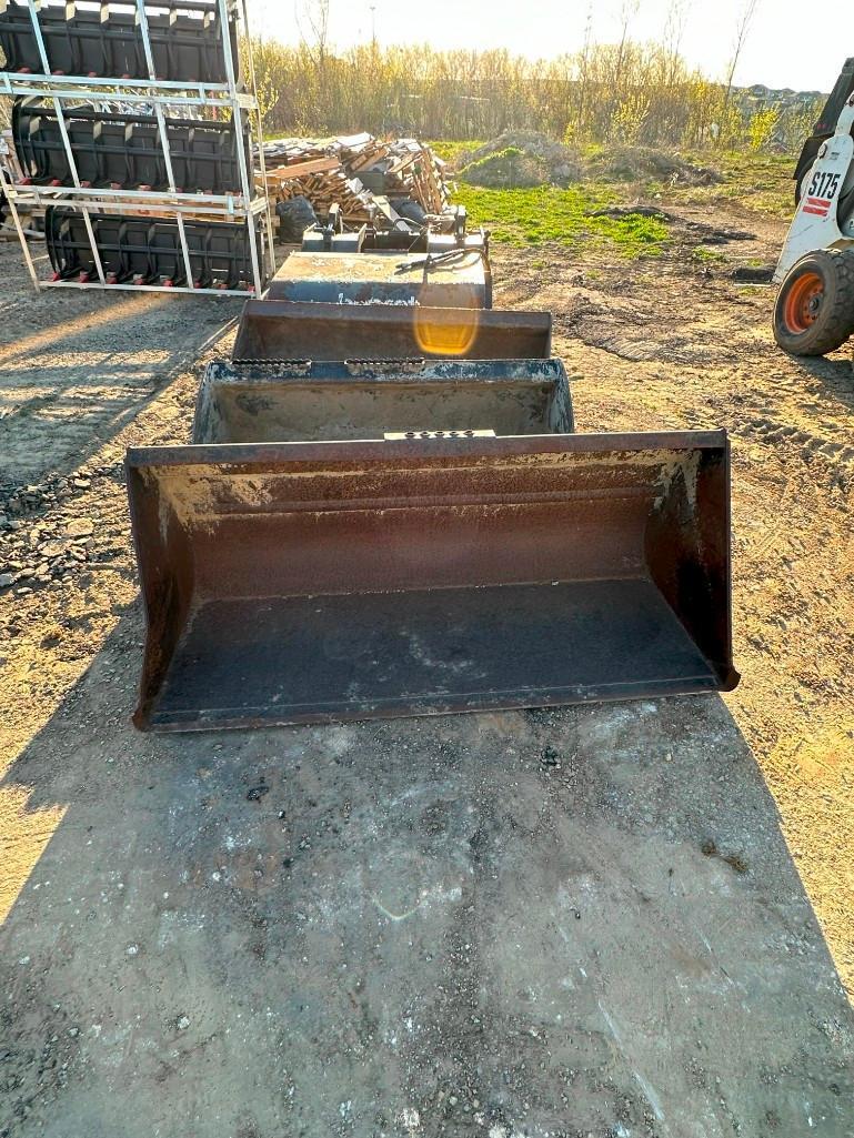 70" Utility GP Smooth Lip Bucket