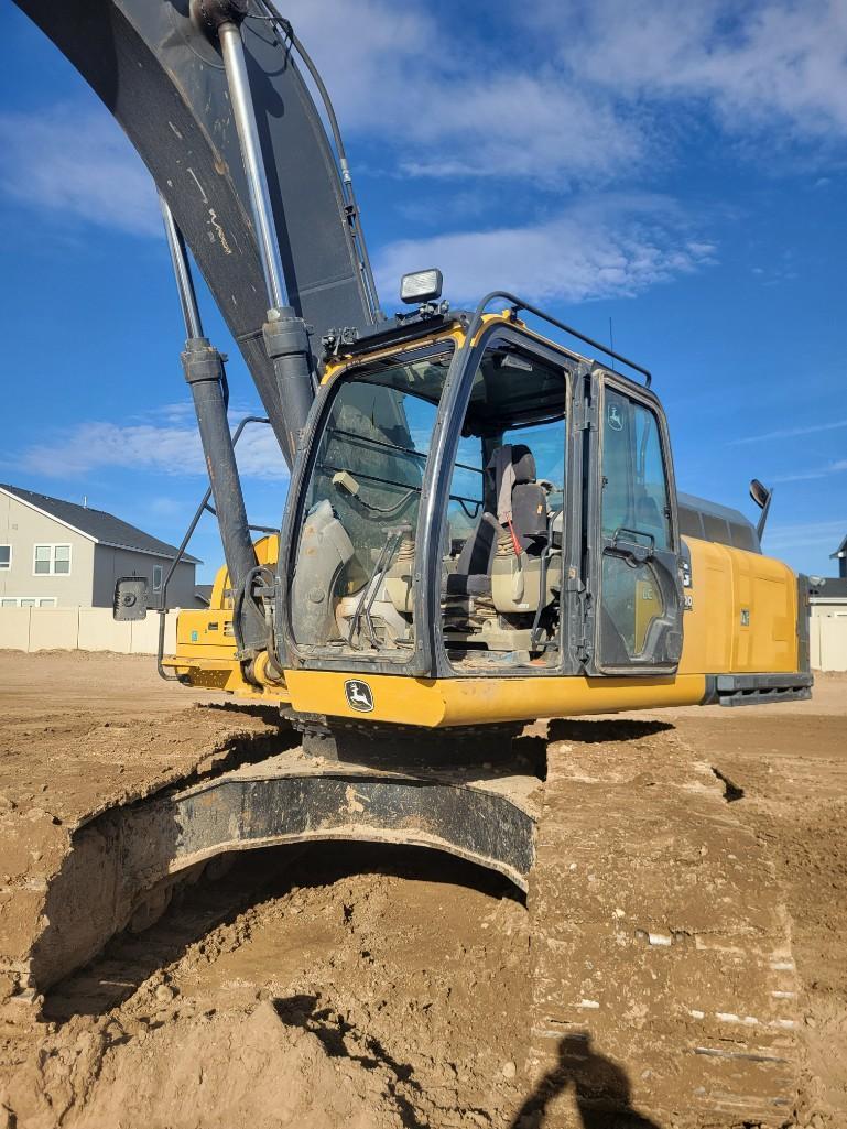 2015 John Deere 380G LC