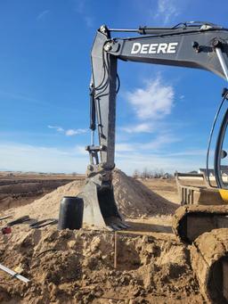 2015 John Deere 380G LC