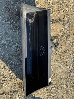 VICSEC 36in Tilting Bucket