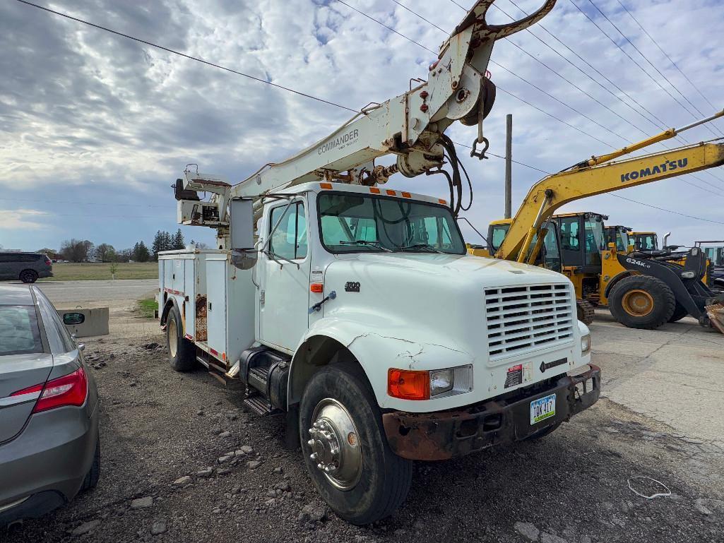 1998 Navistar International 4700 T444E