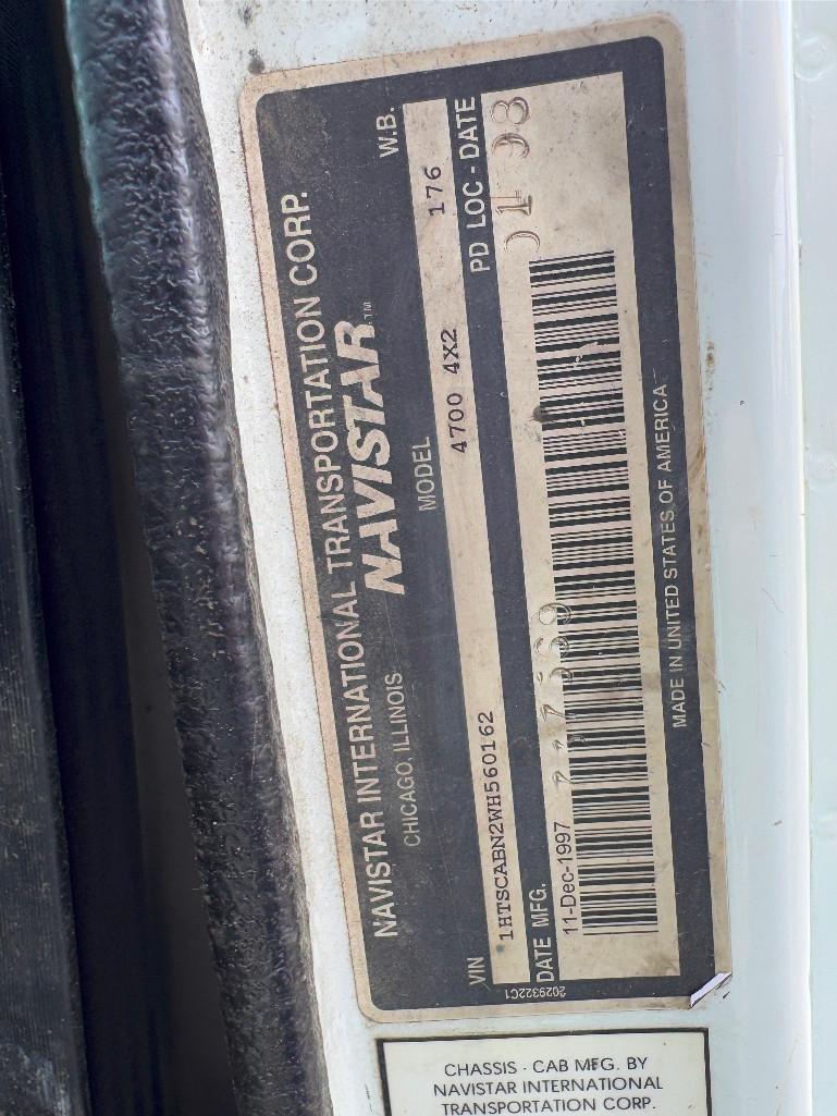 1998 Navistar International 4700 T444E