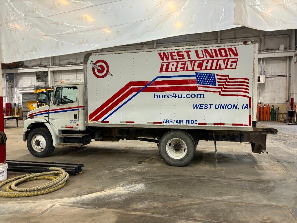 2000 Frieghtliner Semi