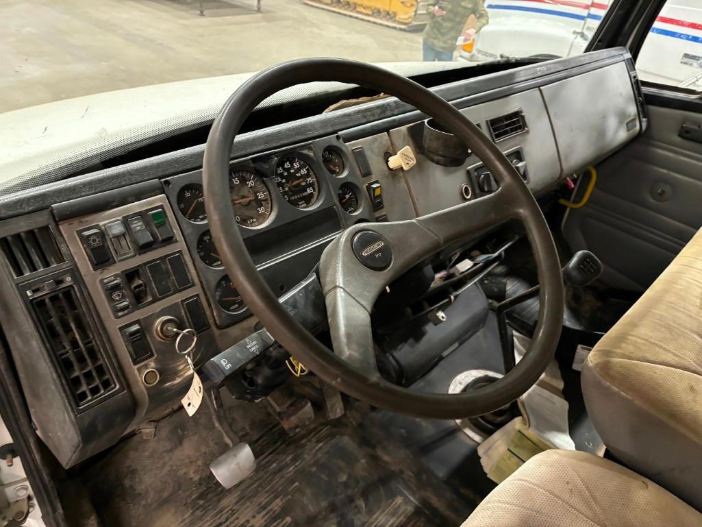 2000 Frieghtliner Semi