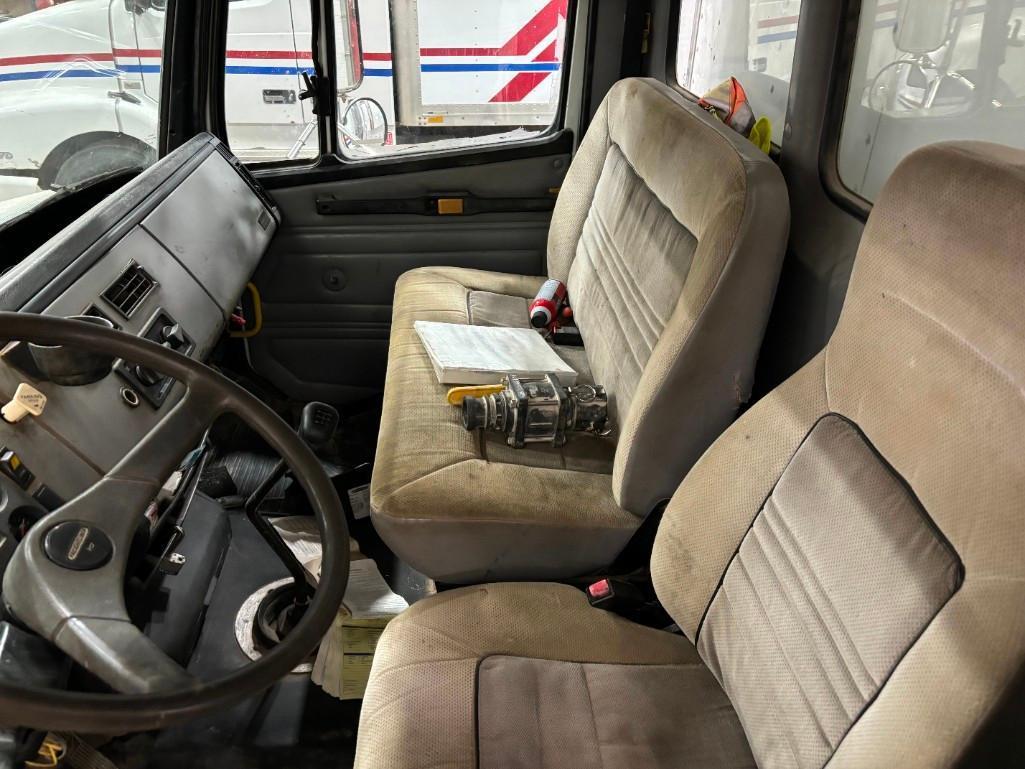 2000 Frieghtliner Semi