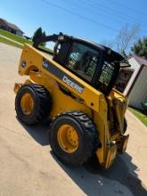 2006 Deere 328