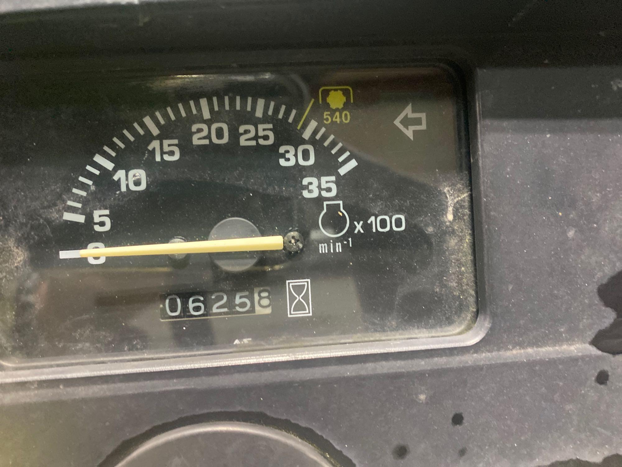 John Deere 2305 4x4 Tractor