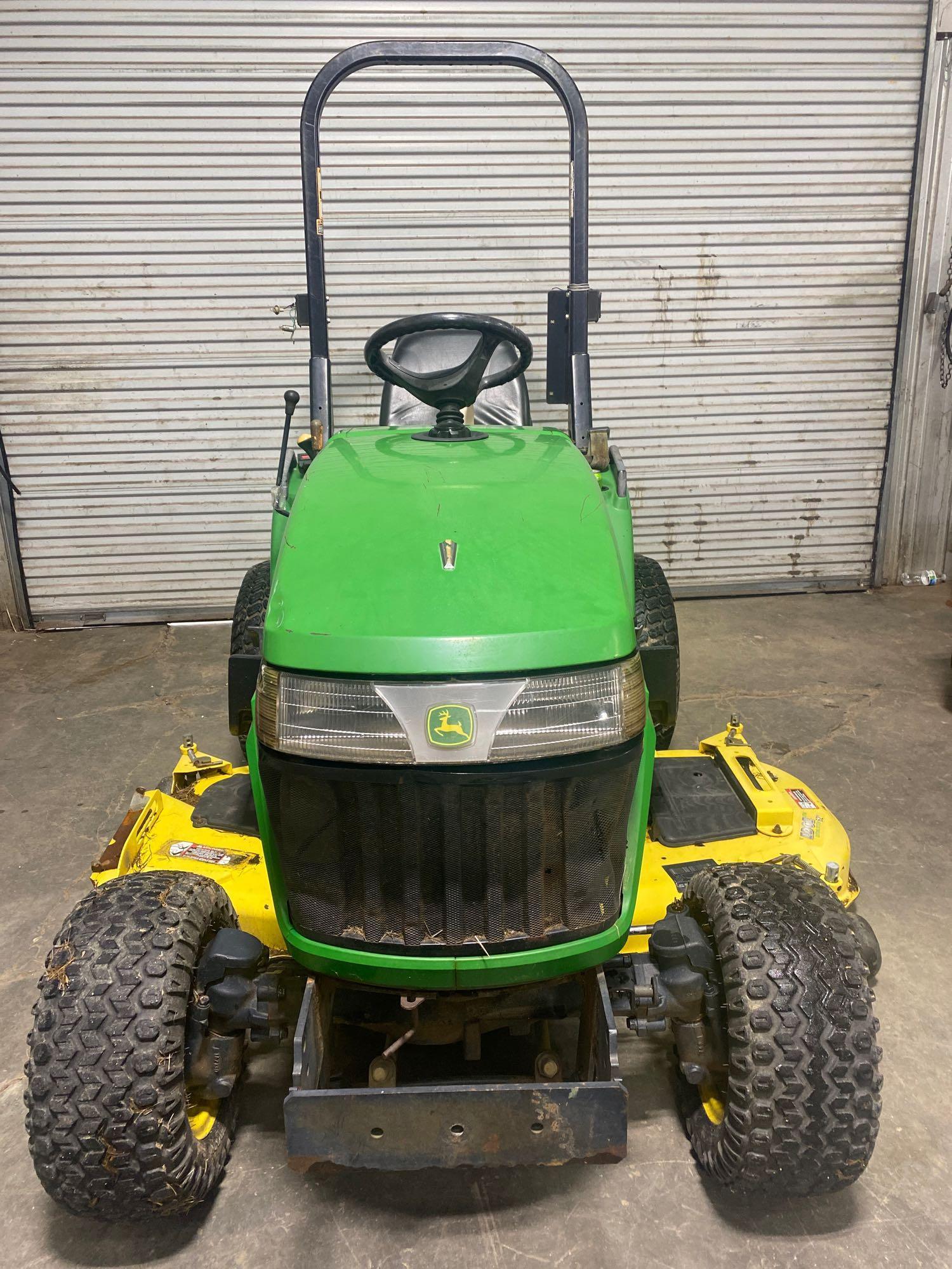 John Deere 2305 4x4 Tractor