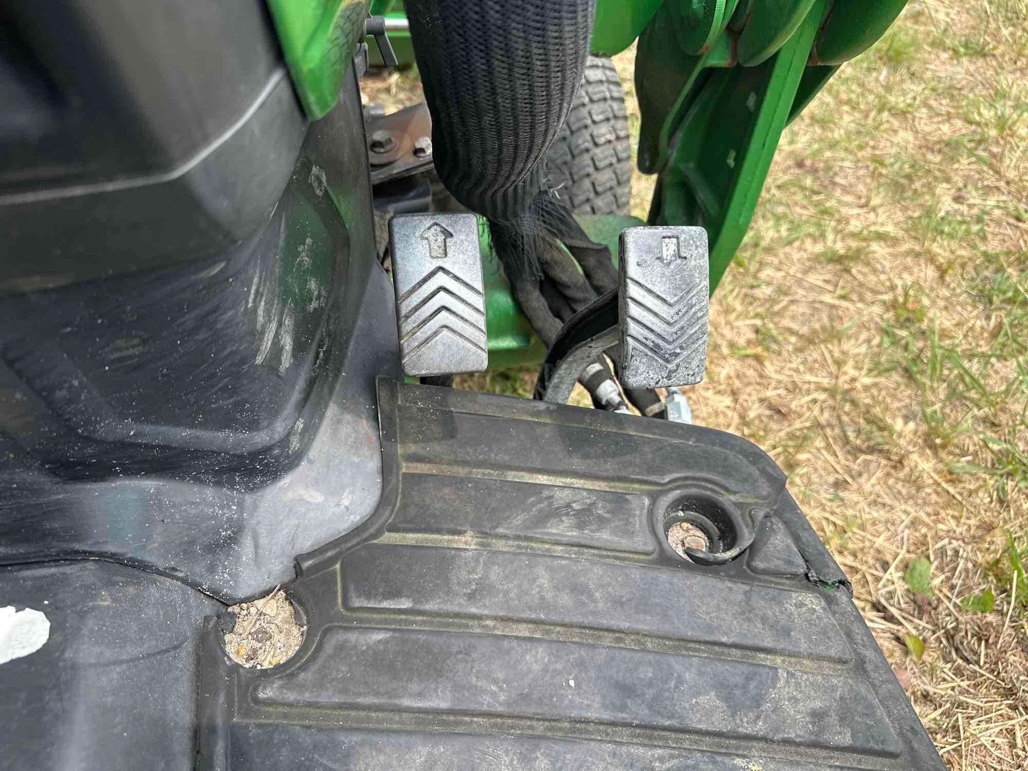 John Deere 1026R Tractor with Loader