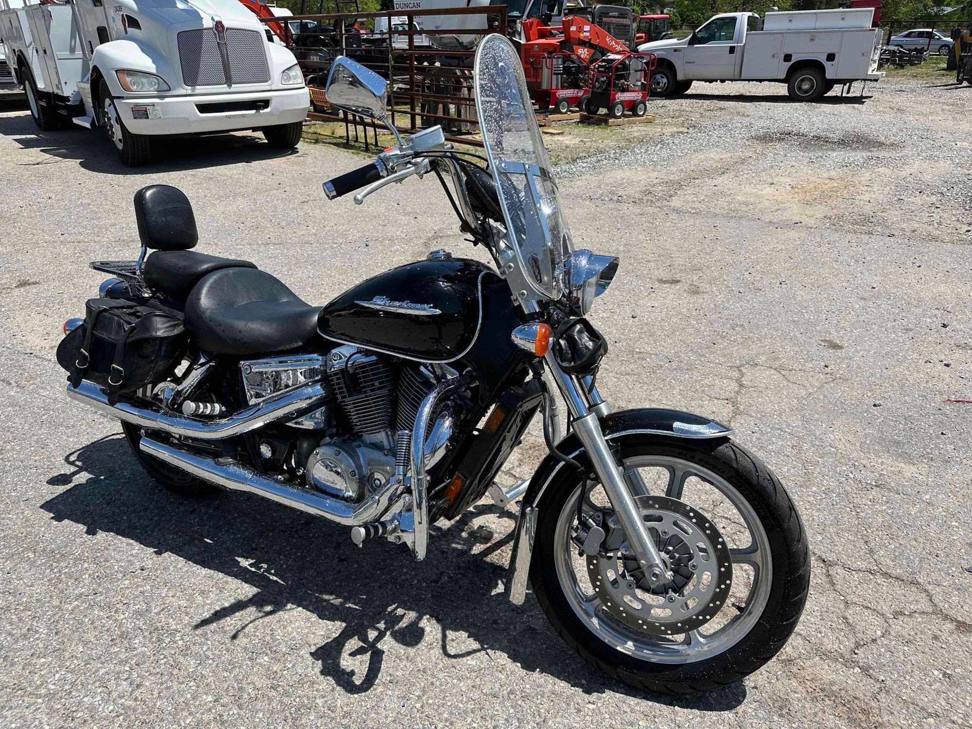 2004 Honda VT1100C Shadow Motorcycle, VIN # 1HFSC18084A800626