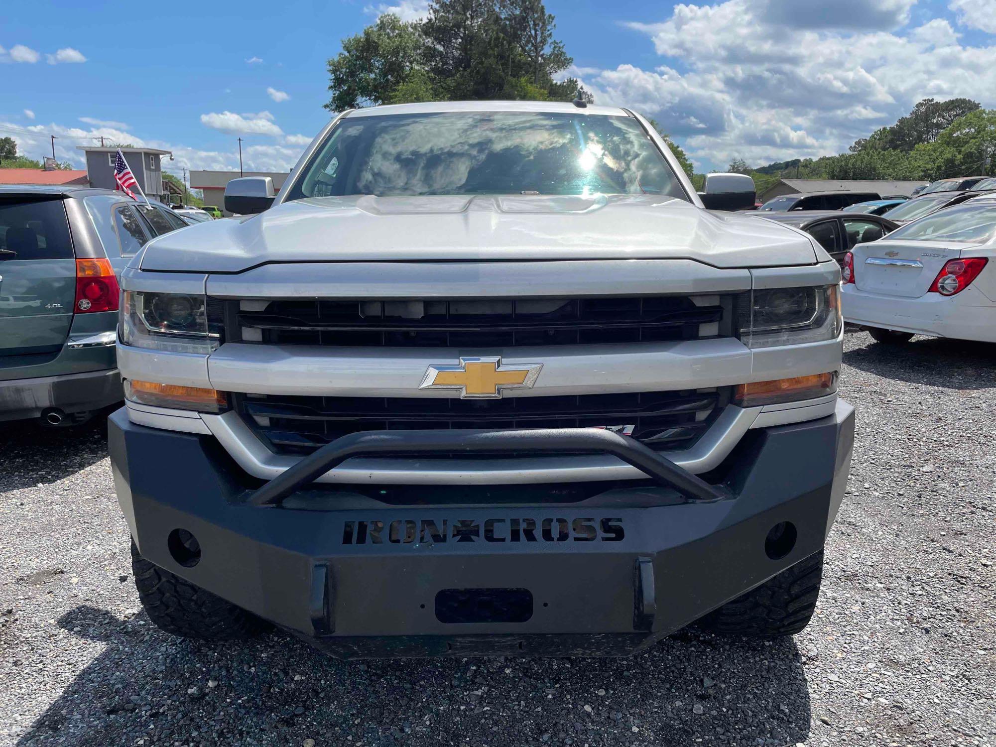 2017 Chevrolet Silverado Pickup Truck, VIN # 3GCUKREC9HG138744