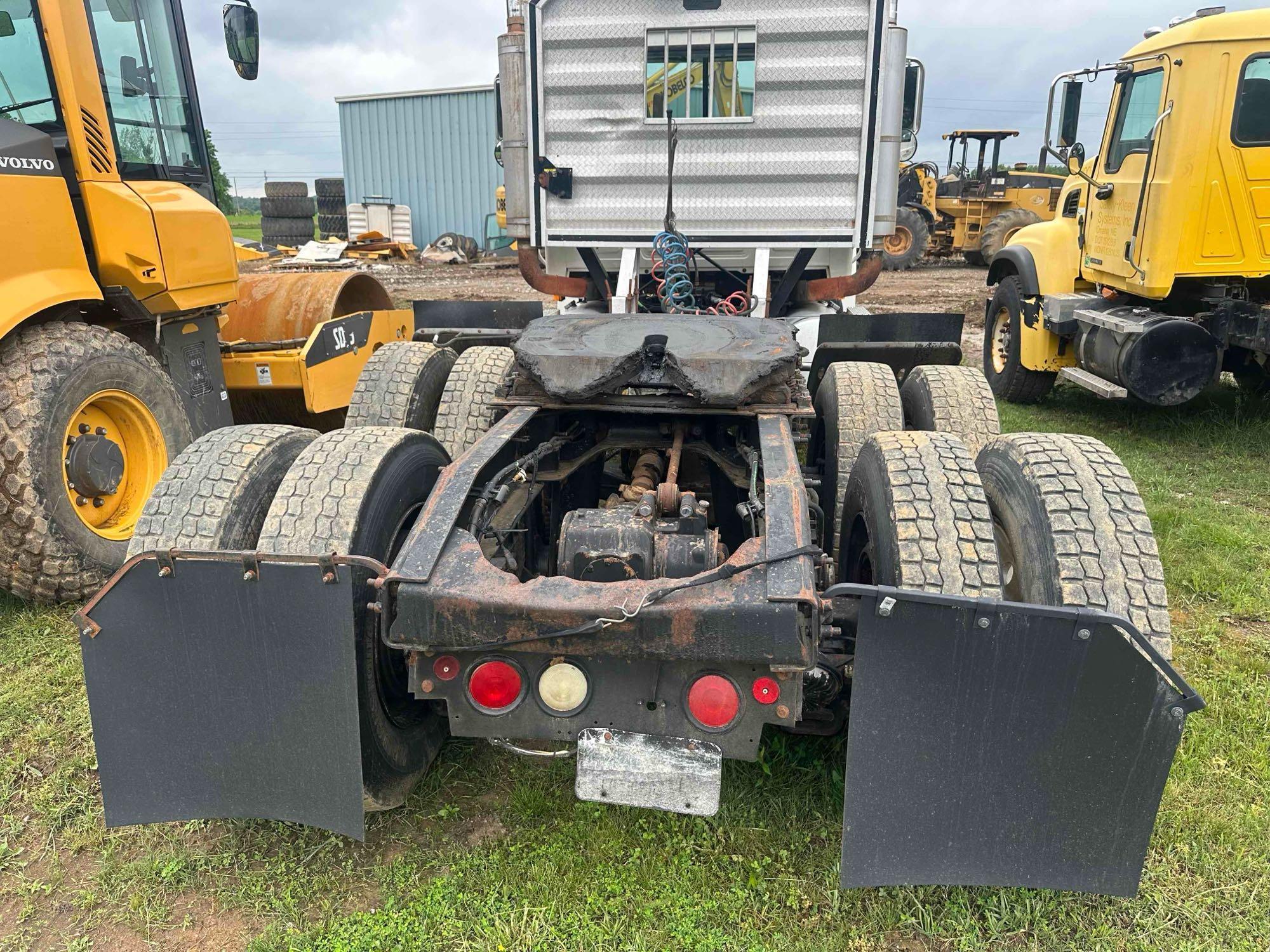 2007 Mack CHN613 Truck, VIN # 1M1AJ06Y97N005399