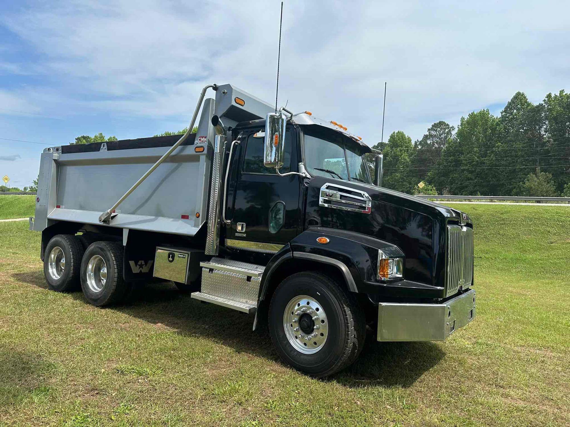 2022 Western Star Trucks 4700 Truck, VIN # 5KKHAXFE2NLNB7960