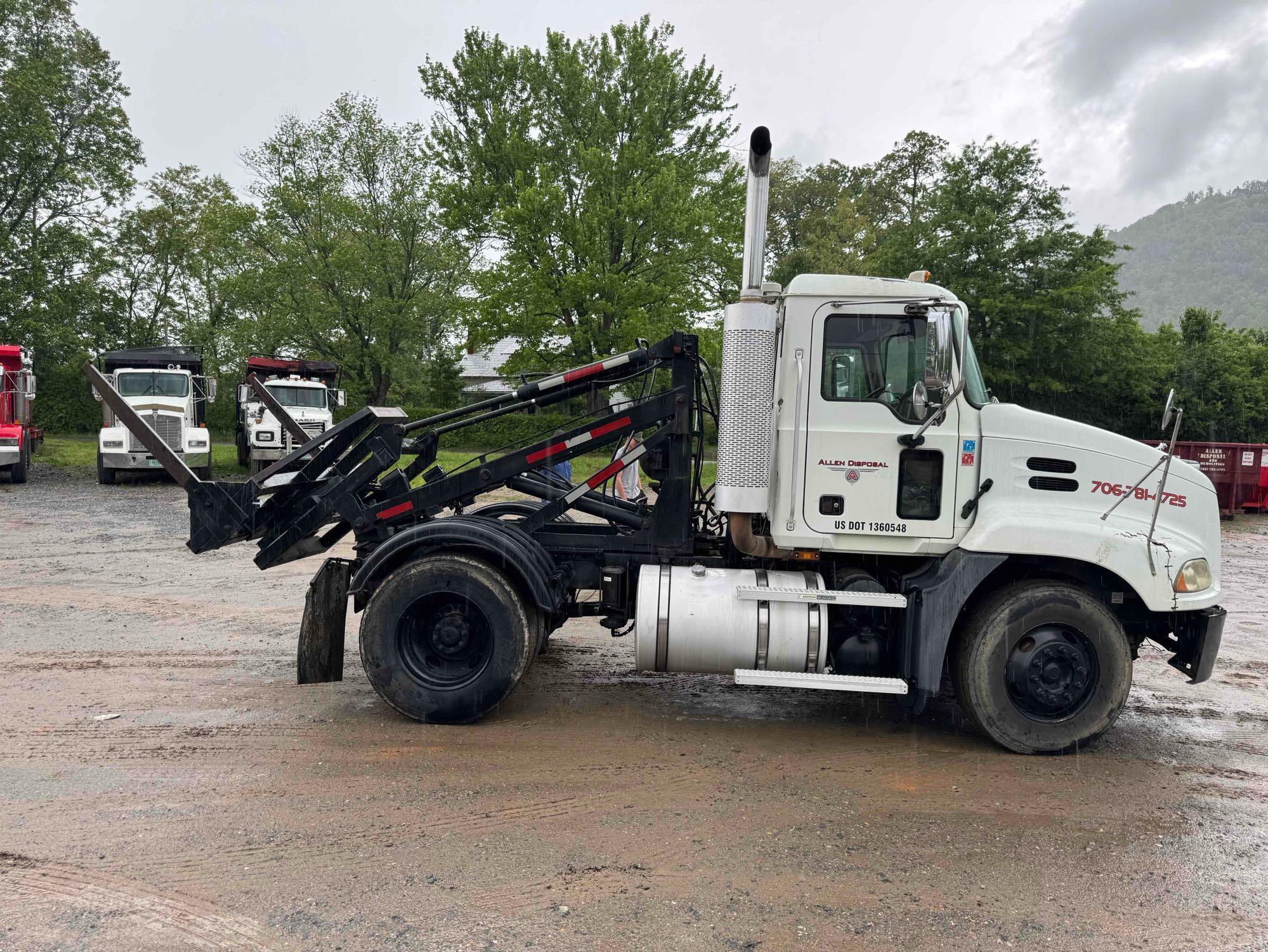 2007 Mack CXN612 Truck, VIN # 1M1AK01Y77N003414