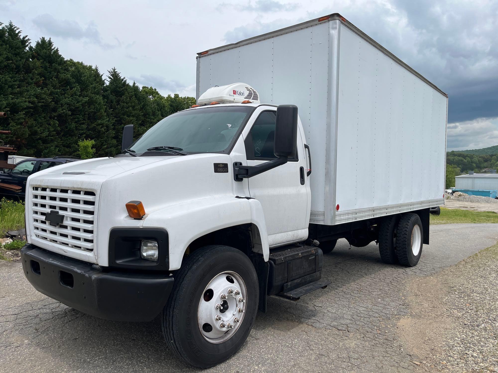 2004 Chevrolet C6500 Truck, VIN # 1GBJ6C1E84F504687