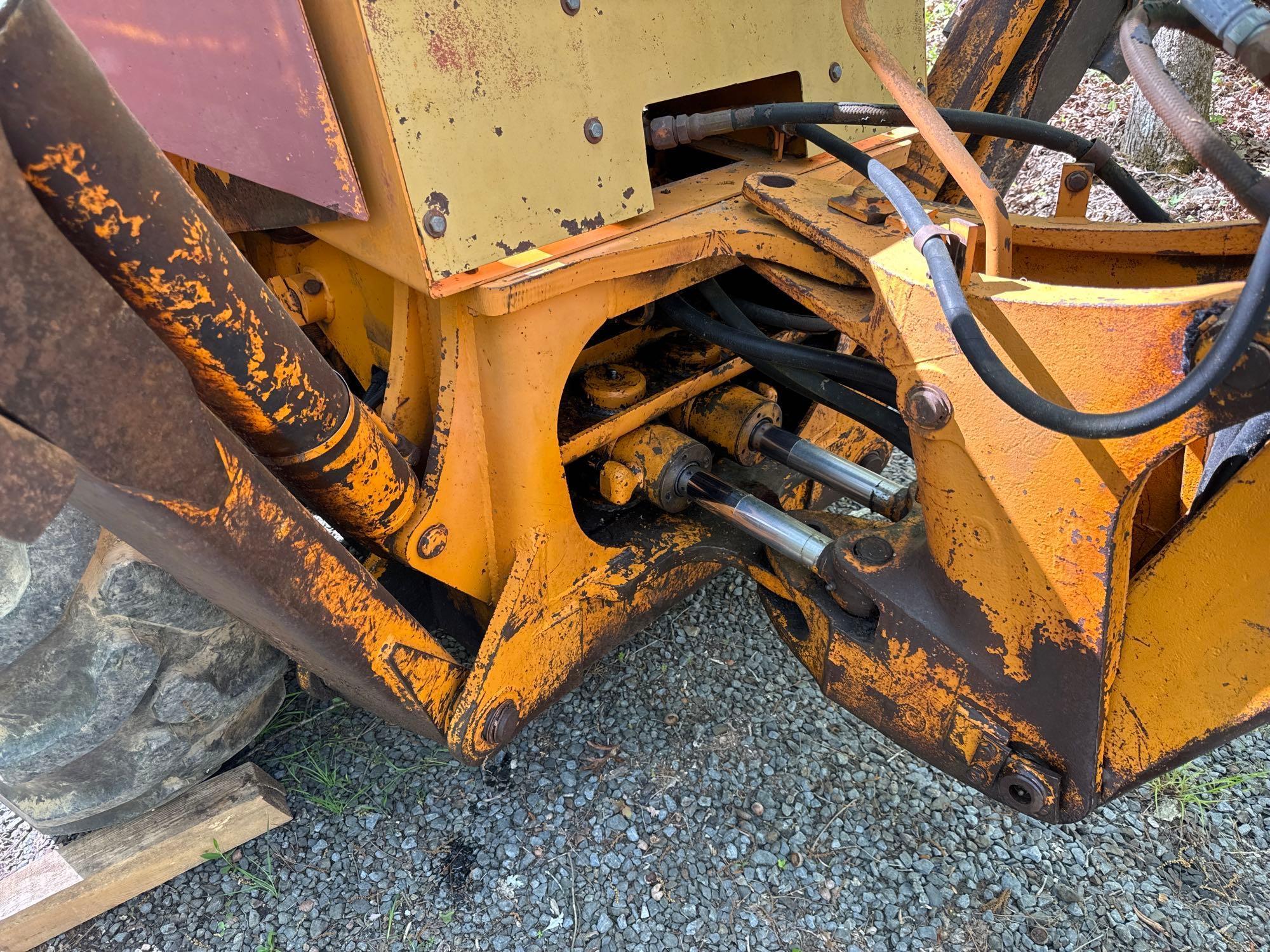 Case 580C Backhoe