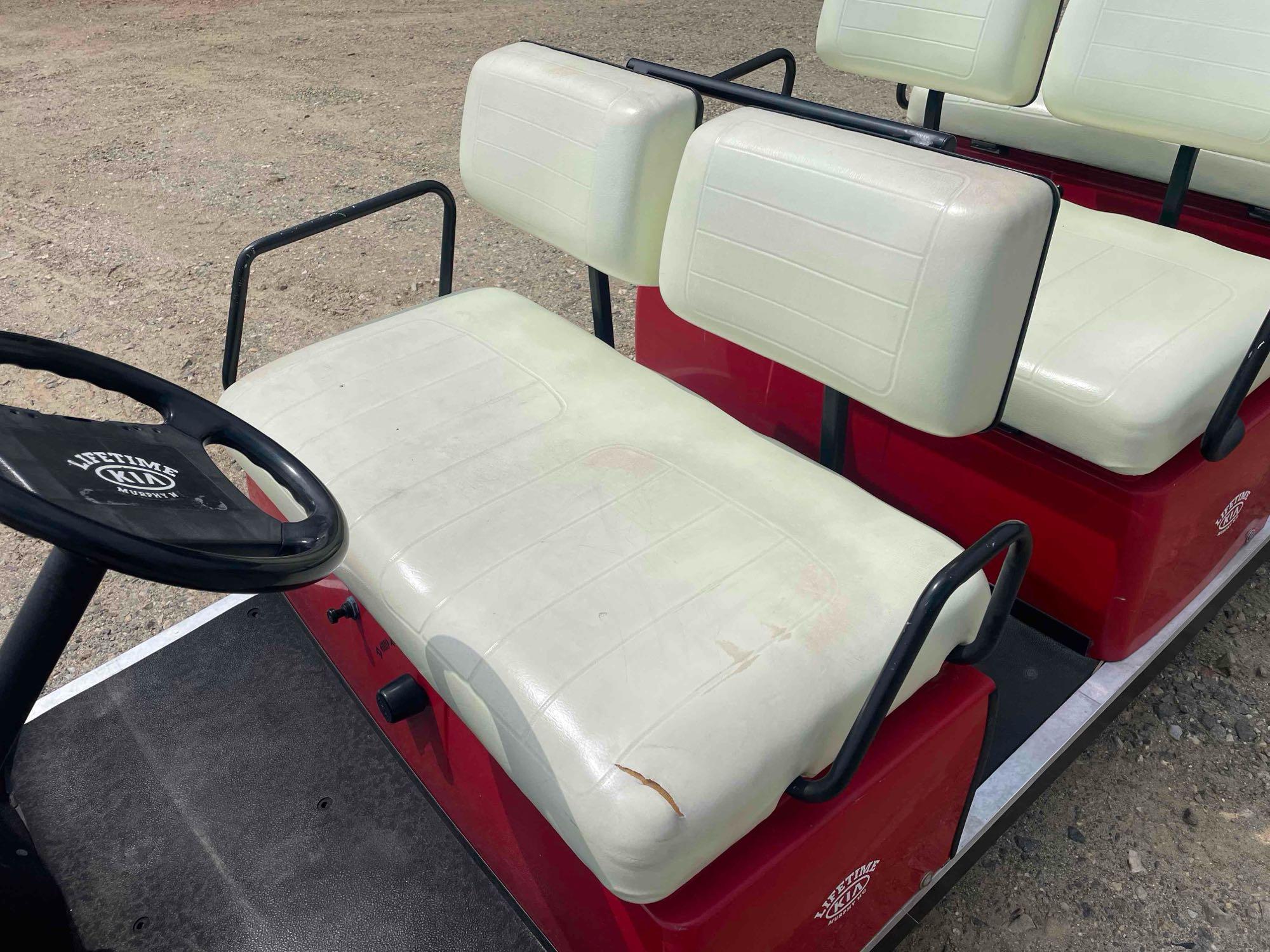 Yamaha 6 Seater Golf Cart (Gas)