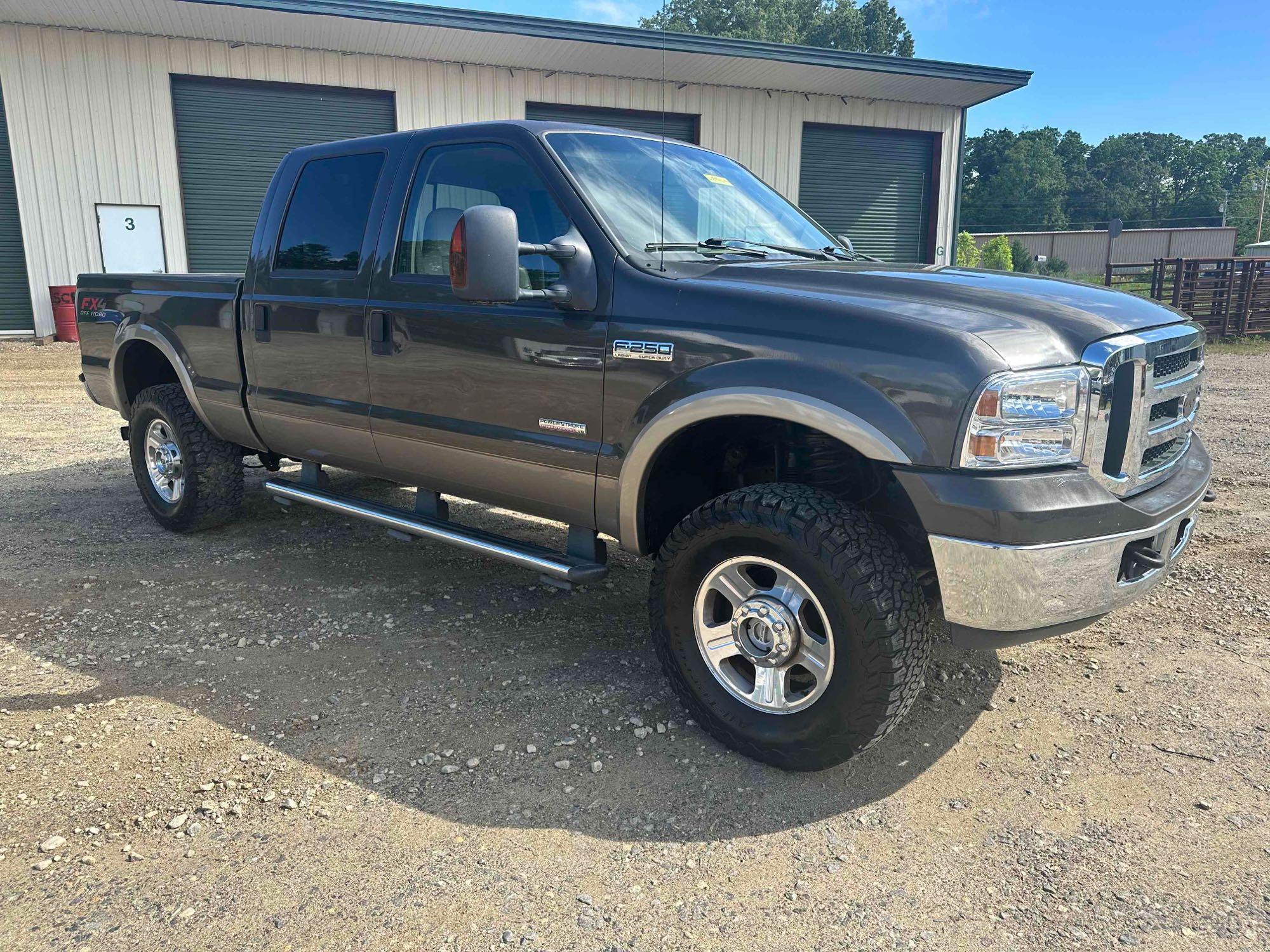 2007 Ford F-250 Pickup 4x4 Truck, VIN # 1FTSW21P07EA62560