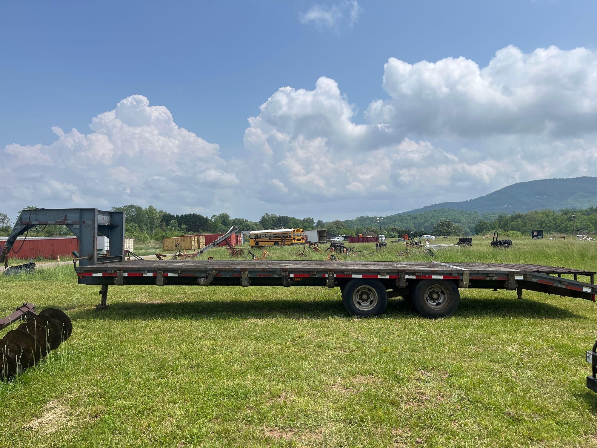 1995 32Ft Hillsboro 300 Gooseneck Trailer