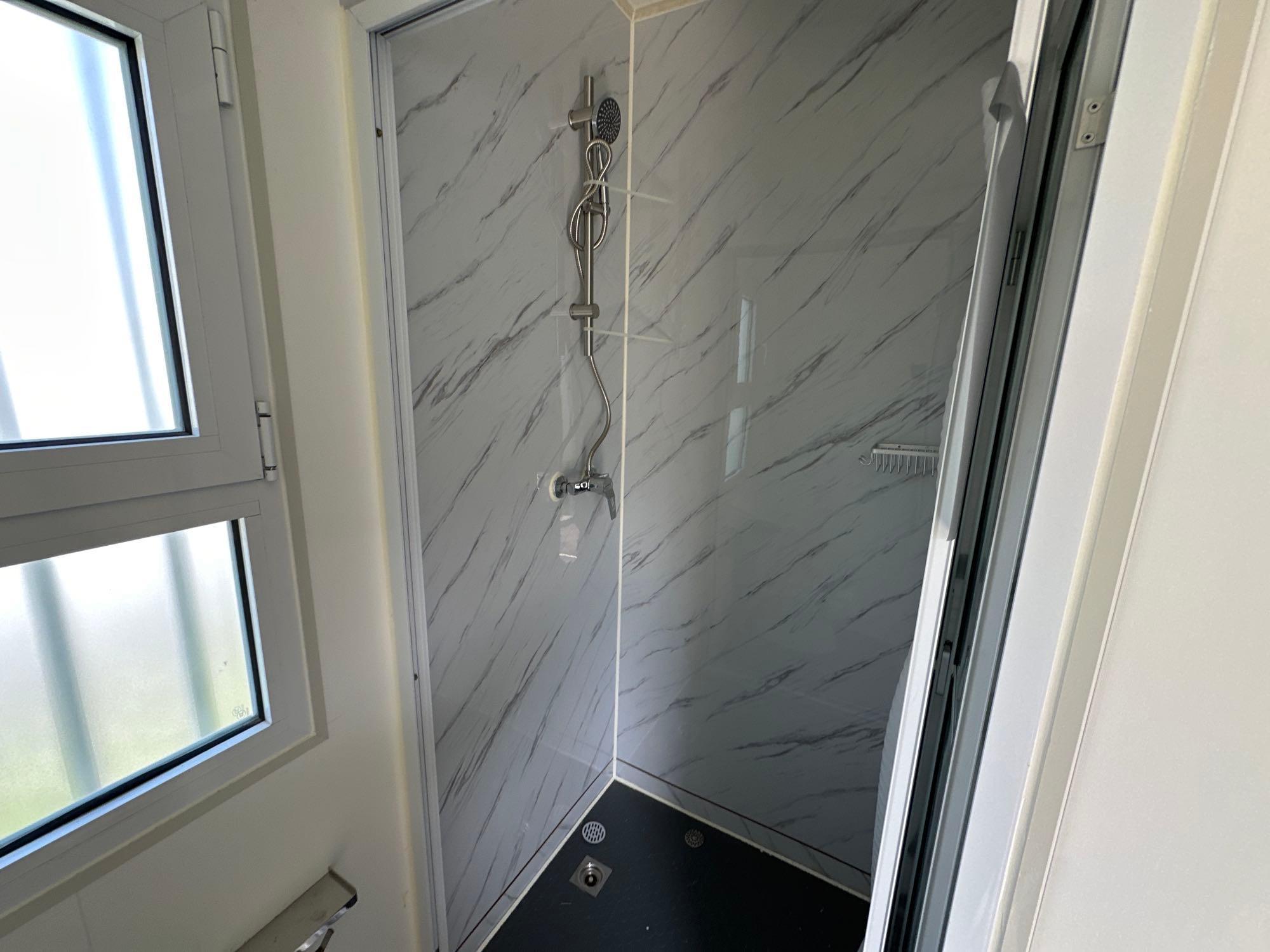 40ft Shipping Container/ Tiny Home