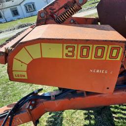 105-8 Leon Model 3000 Rock Picker