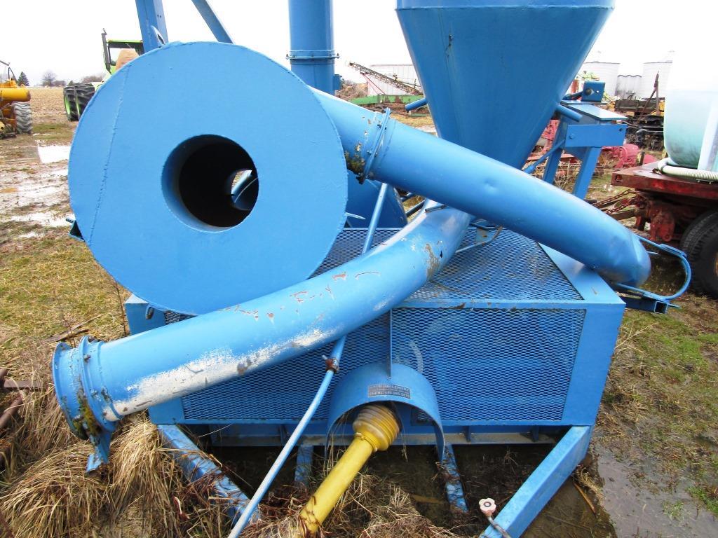 145-17 Dunbar 6" 2 Stage Grain Vac - Needs Air-Lock Rebuild