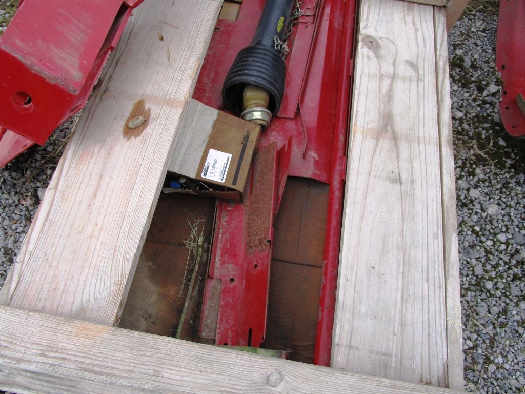 201-34 Case IH Kit 87041928 to adapt a 2208/3208 Head to a 7010 or 8010 Combine